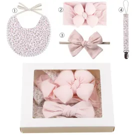 Комплект 4 в 1 за бебе – лигавник, 2 бр. ленти за глава и клипс Комплект 4 в 1 за бебе – лигавник, 2 бр. ленти за глава и клипс