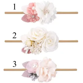 Бебешки ленти за глава с цветя Staysi Бебешки ленти за глава с цветя Staysi