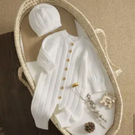 Плетен бял ромпър с шапка  Just Sweet Baby Плетен бял ромпър с шапка  Just Sweet Baby