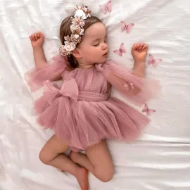 Бебешка Боди-Рокля в Цвят Пепел от Рози Alis Бебешка Боди-Рокля в Цвят Пепел от Рози Alis