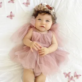 Бебешка Боди-Рокля в Цвят Пепел от Рози Alis Бебешка Боди-Рокля в Цвят Пепел от Рози Alis