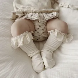 Дълги Чорапи с Vintage Дантела