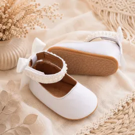 Бебешки сатенени обувки Satin Pearl с перлички и панделка