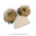 Плетена Шапка с Пухчета от Естествен Косъм 